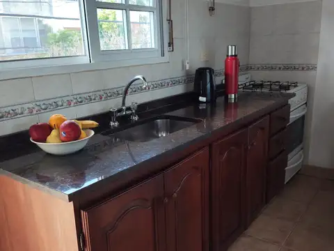 EXCELENTE PH A LA VENTA - IMPECABLE NADA PARA HACER -MUY BUENA ZONA DE CASEROS -