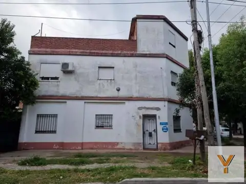 Casa en venta - 2 Dormitorios 1 Baño - 100Mts2 - Remedios de Escalada