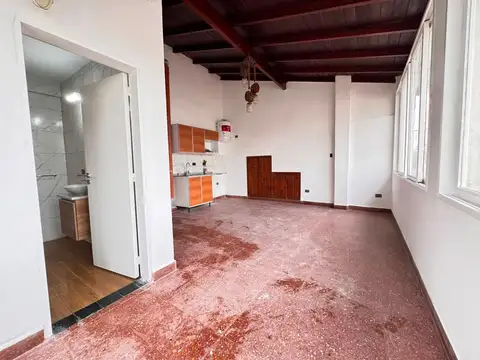 MONOAMBIENTE A ESTRENAR - V. TESEI, HURLINGHAM