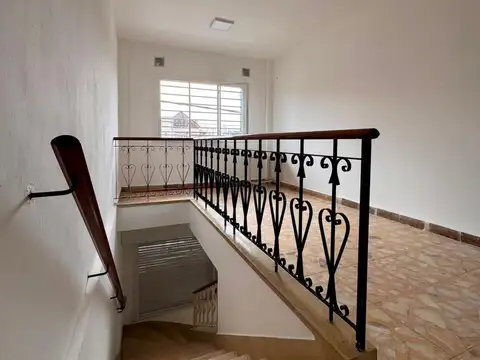 Departamento en Alquiler en Villa Santos Tesei, $ 500.000
