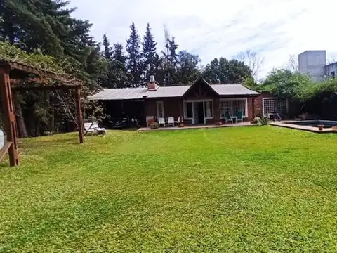 Casa en Venta con 1 cochera