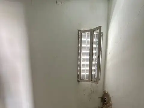 Depto Tipo Casa en Venta 81 años