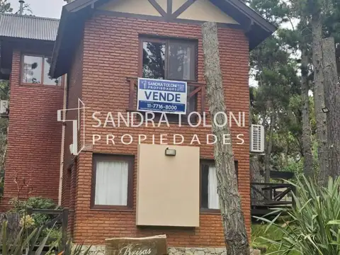 VENTA CASA TRIPLEX AMOBLADA CON 3 DORMITORIOS EN MAR AZUL