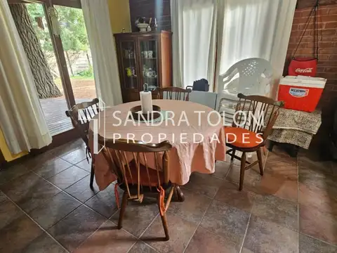 Casa en Venta con 3 cocheras