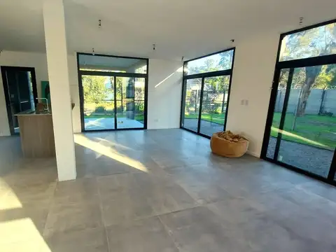 CASA 4 Ambientes VENTA MORENO A ESTRENAR FINANCIA