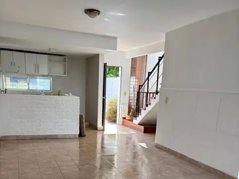 Casa en Alquiler de 3 dormitorios