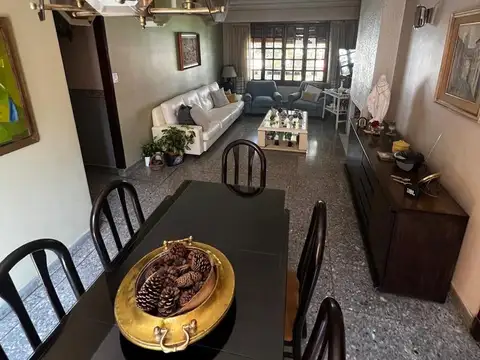 APTO CREDITO - Casa en Venta - 3 AMB - Hurlingham