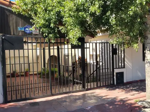 SE VENDE CASA + DEPTO ZONA CENTRICA CATAMARCA
