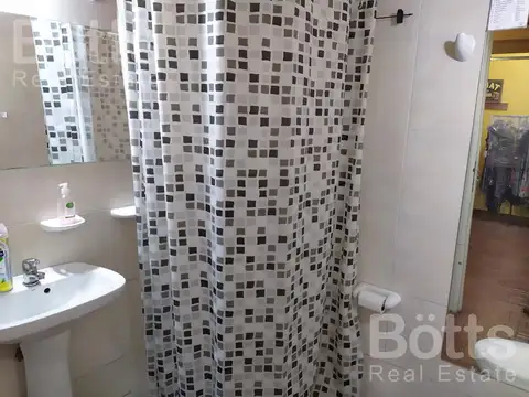 Local en Venta en Balvanera, USD 170.000