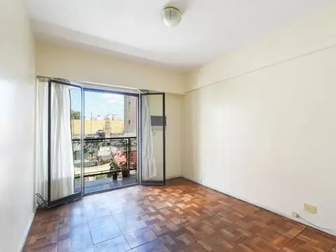 Venta Caballito Depto. 3 amb. c/ dependencia