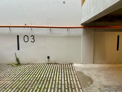 Cochera - OPORTUNIDAD - a mts, de Av. Centenario