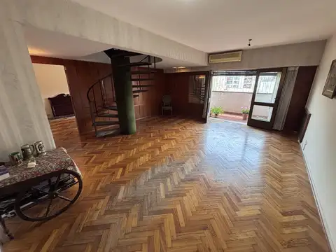 VENTA DUPLEX 4 AMBIENTES EN ALMAGRO DOS BALCONES Y COCHERA