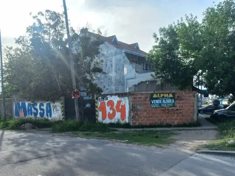 Camino General Belgrano esquina 16 A 100