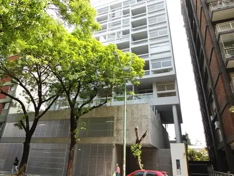 Cochera fija cubiera 1er piso por rampa. Ibera y Av Cabildo
