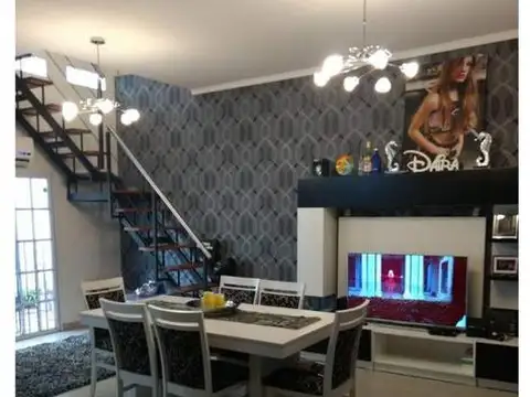 Casa 3 ambientes con 2 baños