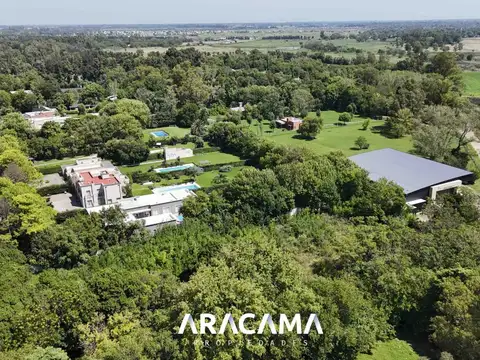 Terreno en Venta de 3300,0 m2