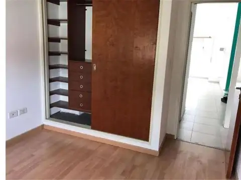 Departamento en Venta en Villa Luzuriaga, USD 79.900