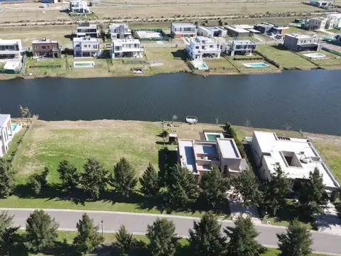 VENTA - LOTE A LA LAGUNA - EL NAUDIR, ESCOBAR