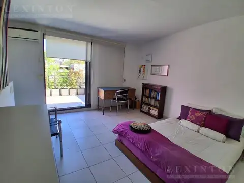 Depto Tipo Casa en Venta en Chacarita, USD 225.000