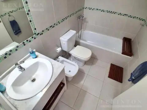 Depto Tipo Casa en Venta de 2 ambientes