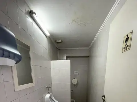 Local en Venta 40 años