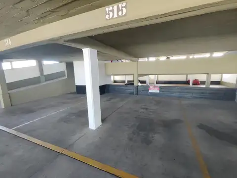 Oportunidad: Cochera cubierta a pasos de la playa!