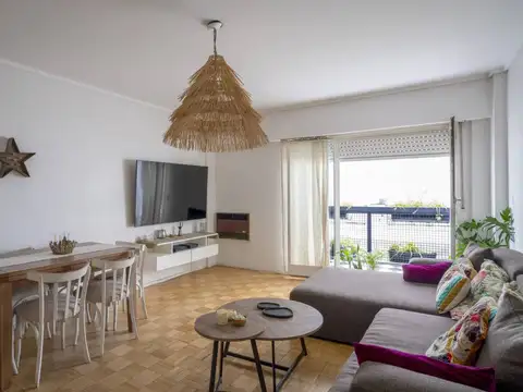 Departamento 4 ambientes con 2 baños