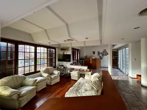 Casa en Venta en Martín Coronado, USD 269.900