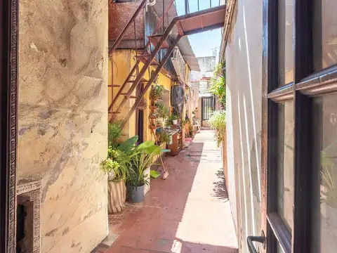 Local en Venta 80 años