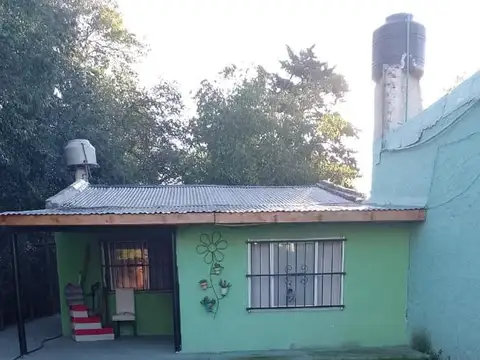 Casa 3 ambientes con 1 baño
