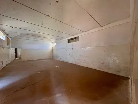 VENTA/DEPOSITO /OFICINA Y PREDIO/VILLA DEL PARQUE