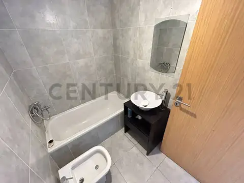 ALQUILER MONOAMBIENTE CON BALCÓN AL FRENTE | GIMNASIO, PILETA Y SUM
