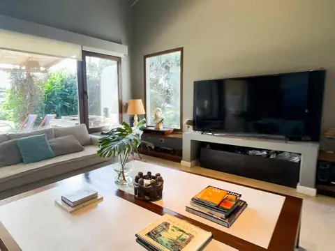Casa en Alquiler en Santa Maria del Tigre, USD 4.000