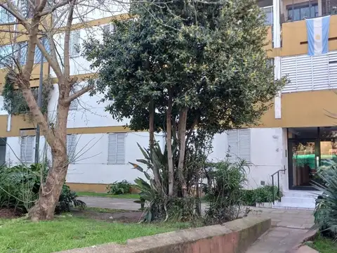 VENTA DEPARTAMENTO 3 AMB. LUMINOSO - FLORES