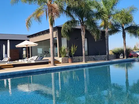 Terreno en Venta de 914,0 m2