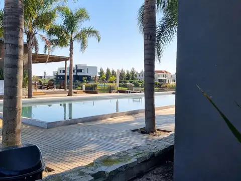 Terreno en Venta de 914,0 m2