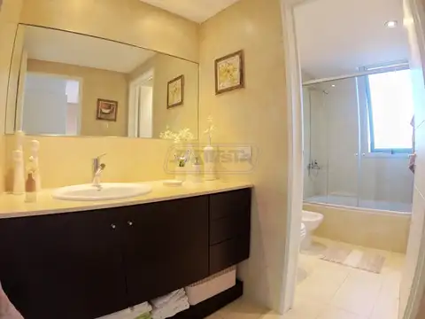 Departamento en Venta con 2 cocheras