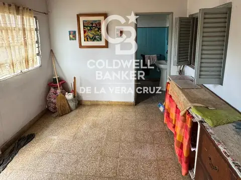 Casa ideal para flipping o desarrolo a 2 cuadras de Av. Galicia