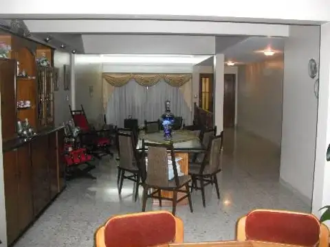 Casa en Venta en Valentín Alsina, USD 220.000
