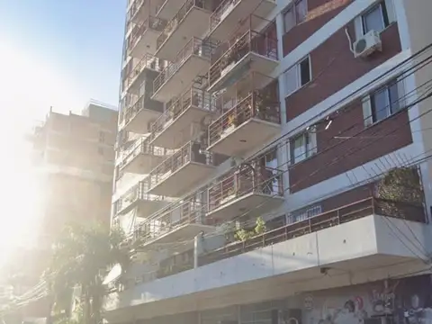 ALQUILER 3 AMBIENTES CON COCHERA CON BALCON COCINA SEPARADA