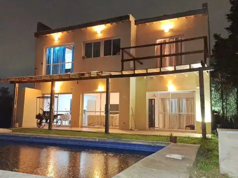 VENTA CASA - BARRIO SAN FRANCISCO - VISTA AL LAGO
