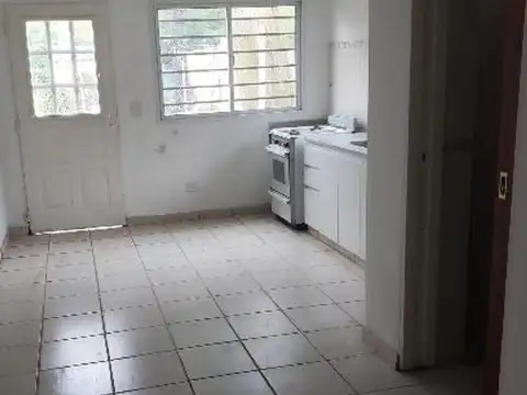 Depto Tipo Casa 3 ambientes con 2 baños
