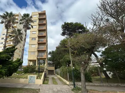 Departamento - Venta - Villa Gesell - 2 Ambientes - Cochera Cubierta - Gas Natural