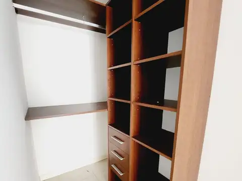 Hermoso Monoambiente Divisible en Flores de 44 Mts