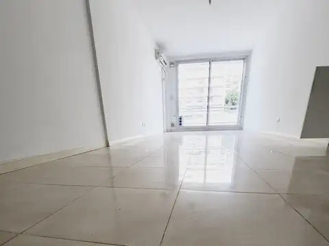 Departamento en Alquiler en Flores, $ 630.000