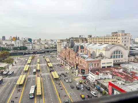 Departamento de 3 dormitorios 4 ambientes en Constitución. Piso alto. Vista abierta