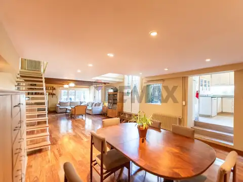 Casa 5 ambientes con 2 baños