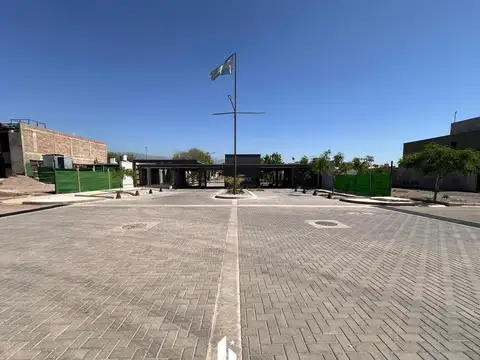 OPENHOUSE VENDE fabulosos lotes en barrio privado "Las Acacias".