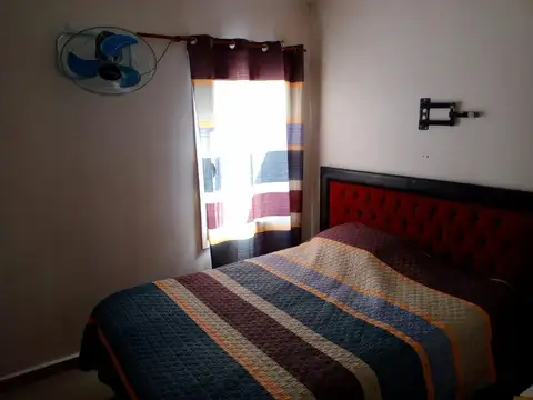 Casa en Alquiler con 1 cochera