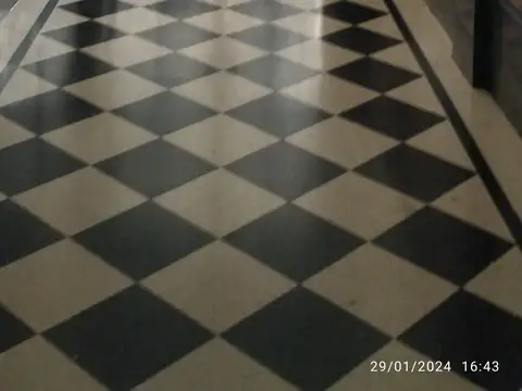 Oficina 4 ambientes con 1 baño